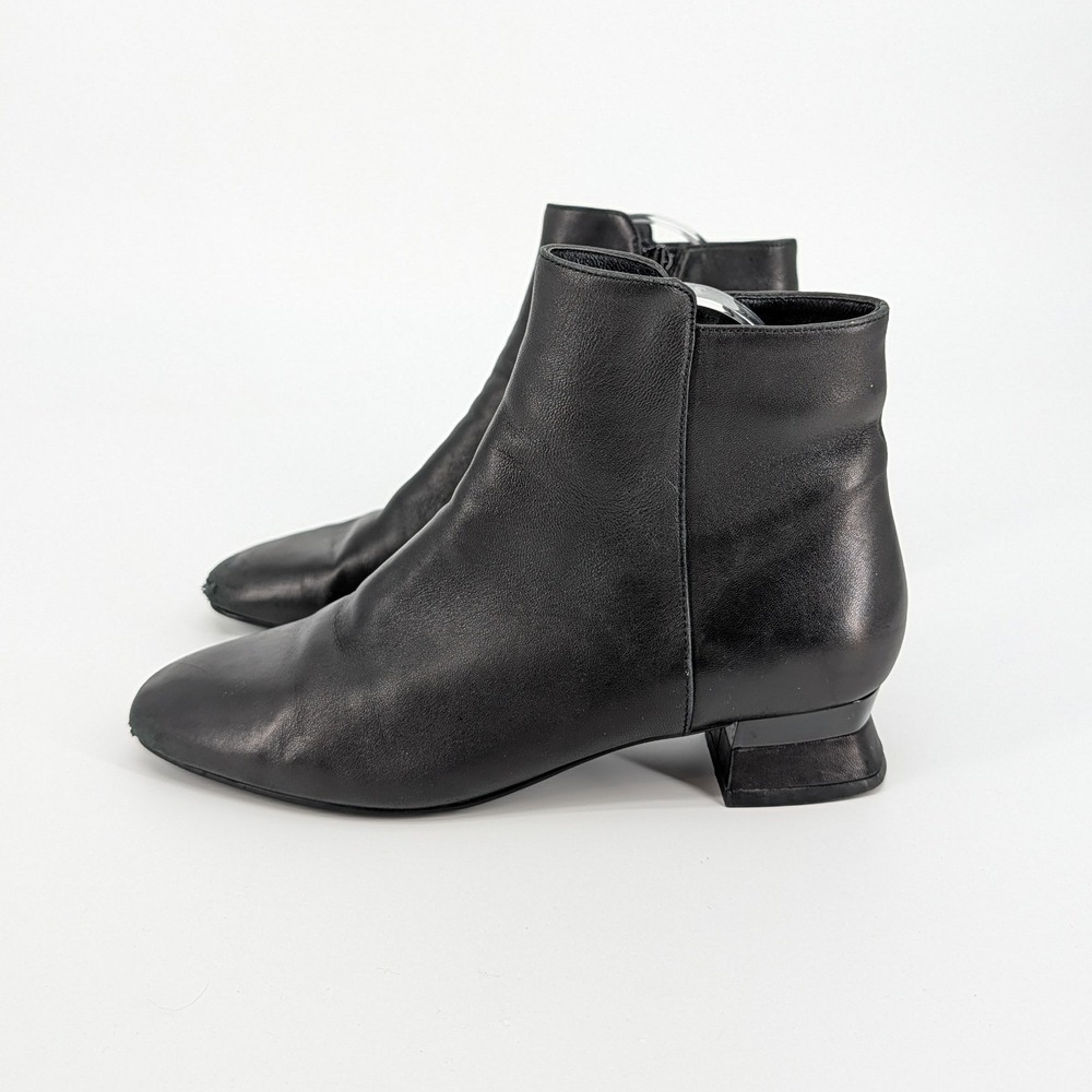 Vaneli Pensee Black Leather Ankle Boots Low Architectural Block Heel Size 7.5M